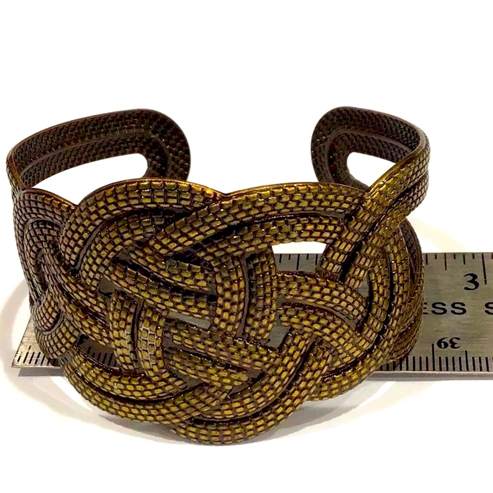 Lover’s Knot metal cuff bracelet EUC